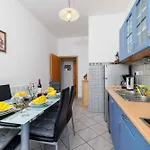 Apartment In 51945