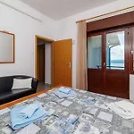 In 51945 Apartment *